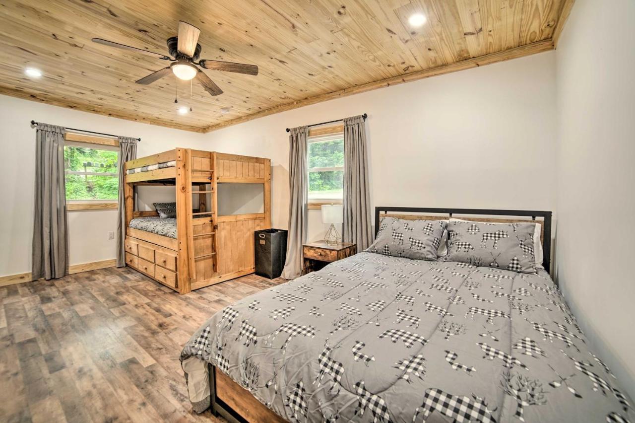 Creekside Ranch With Porch About 2 Mi To Pkwy Villa Pigeon Forge Exteriör bild