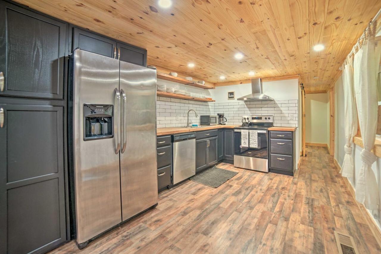 Creekside Ranch With Porch About 2 Mi To Pkwy Villa Pigeon Forge Exteriör bild