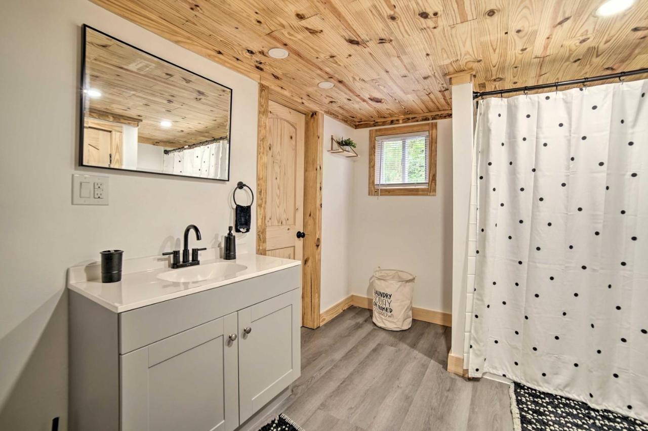 Creekside Ranch With Porch About 2 Mi To Pkwy Villa Pigeon Forge Exteriör bild